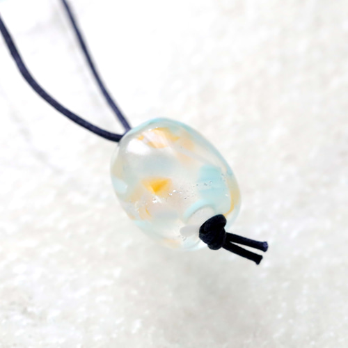 とんぼ玉のコットンコードネックレス「early summer flowers とんぼ玉のコットンコードネックレス「early summer flowers