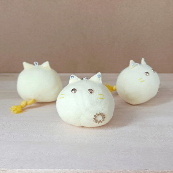 ネコchiのマスコット-レモン┃ 猫ねこロボット ぬいぐるみチャーム 1枚目の画像