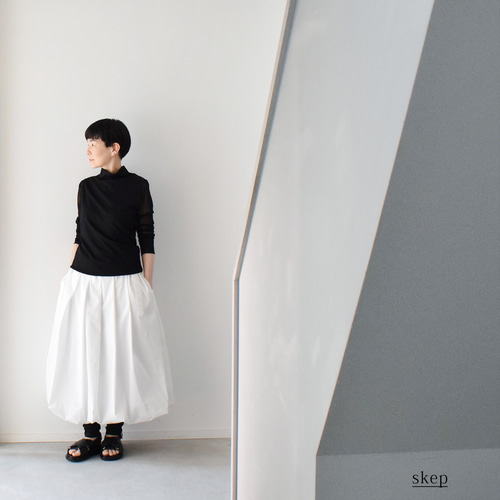 バルーンスカート：白［SK33STWH］ ロングスカート（マキシ丈） skep