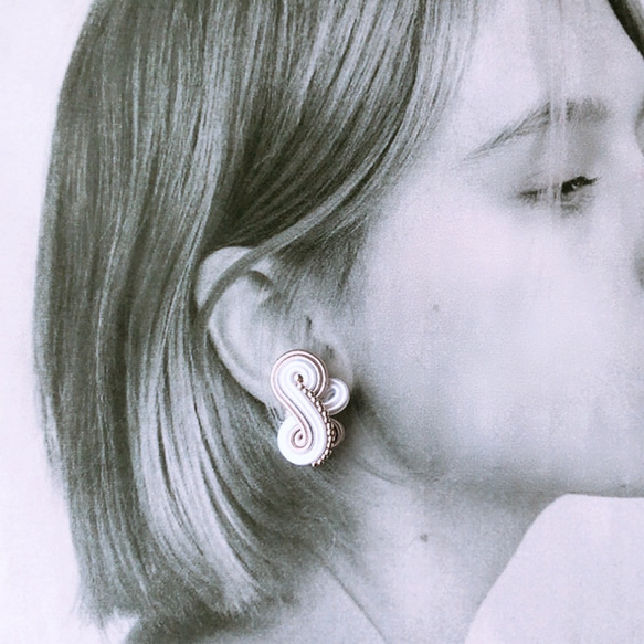 ソウタシエ　Adult heart pierce ~ white & gray 2枚目の画像