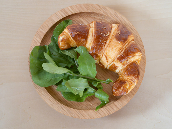 木のパン皿　ナラ無垢材 2枚目の画像