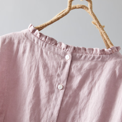 搶眼可愛的亞麻襯衫，荷葉邊領口。可前後穿。粉紅色. 230609-2 第8張的照片