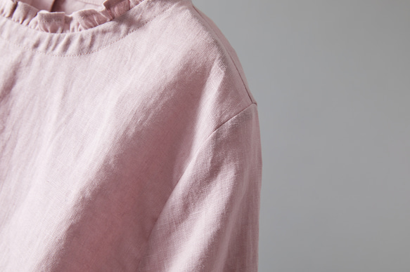 搶眼可愛的亞麻襯衫，荷葉邊領口。可前後穿。粉紅色. 230609-2 第4張的照片