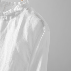醒目可愛的荷葉邊亞麻襯衫，可前後穿，兩穿襯衫，白色 230609-1 第3張的照片