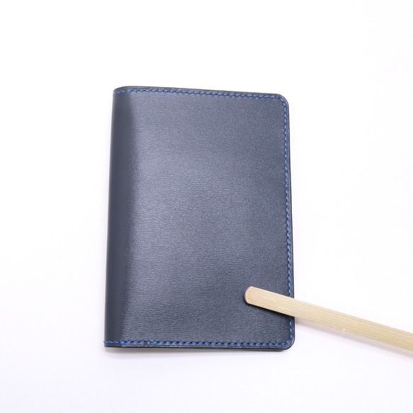 本革 パスポート・お薬手帳・通帳ケースst 型押し革ネイビー②横縞模様  