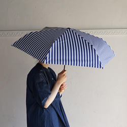 UVカット折りたたみ傘 stripe navy 紫外線99.9%カット 晴雨兼用 163451 竹ハンドル 10枚目の画像