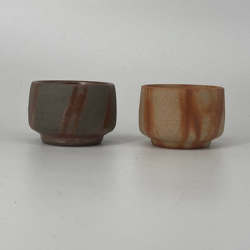 備前緋襷　ぐい呑2客セット 備前焼 ぐい呑2個組 青備前、緋襷 木箱入り おちょこ・ぐい呑み