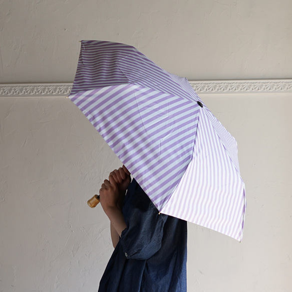 UVカット折りたたみ傘 stripe lilac 紫外線99.9%カット 晴雨兼用 163455 竹ハンドル 日傘 雨傘 12枚目の画像