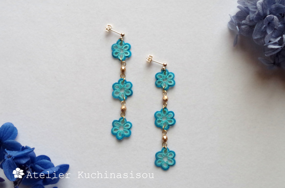 【訂做】梭織蕾絲花捷克珠耳環&lt;海洋藍&gt; 第2張的照片