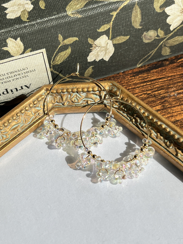 シャボン＊オーロラ＊フープピアス ピアス（フープ） triangler 通販  