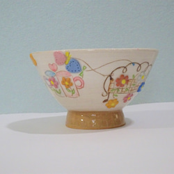 茶碗 ベンチにつかまったハートの風船 2枚目の画像