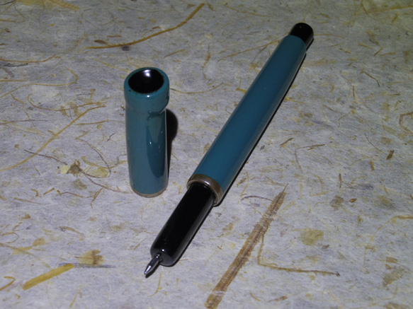 限量版蘆葦圓珠筆雪茄型藍色毛筆手繪物品。 第1張的照片