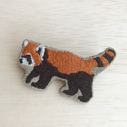 ブローチ　イチョウ　パンダ　レジン 500x0.jpg