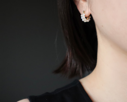 ムーンストーンと淡水パールのフープピアス/イヤリング 6月誕生石