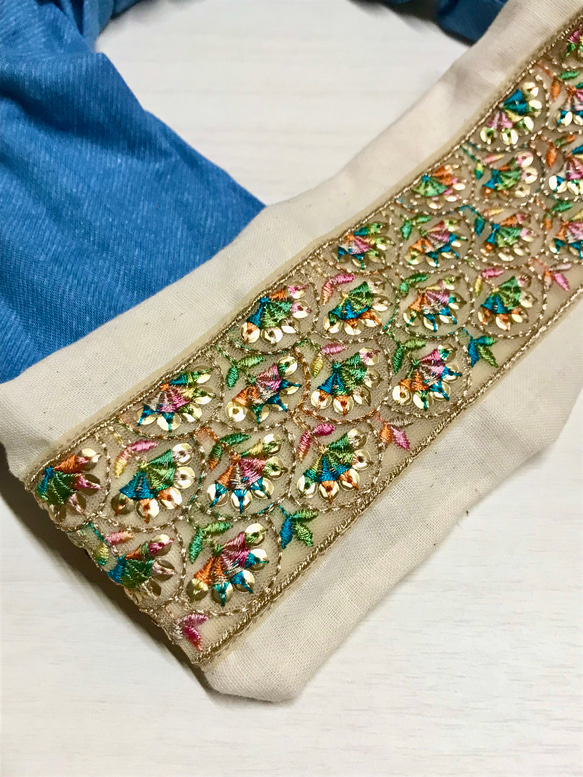 インド刺繍リボンをつかったヘアバンド 3枚目の画像