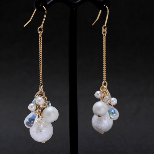 揺れるPearl(1099) ピアス/イヤリング/ノンホールピアス/樹脂ピアス 