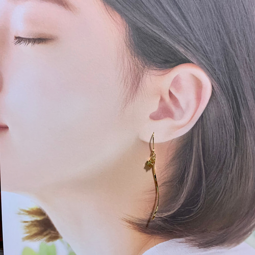 No.5】ひねりスティックと星ピアスorイヤリング ピアス（フック 