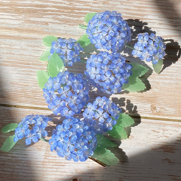 リアル紫陽花二輪のヘアクリップ　薄群青 5枚目の画像