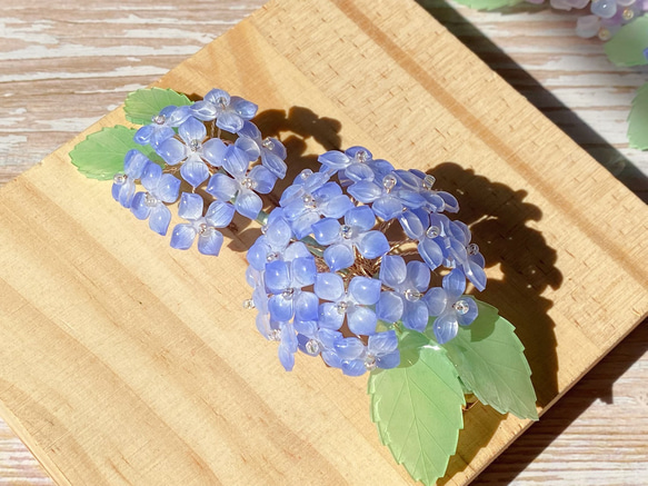 リアル紫陽花二輪のヘアクリップ　薄群青 4枚目の画像