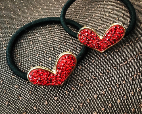 ハートとネコ ヘアゴム ハンドメイド ハートとネコ ヘアゴム ハンドメイド
