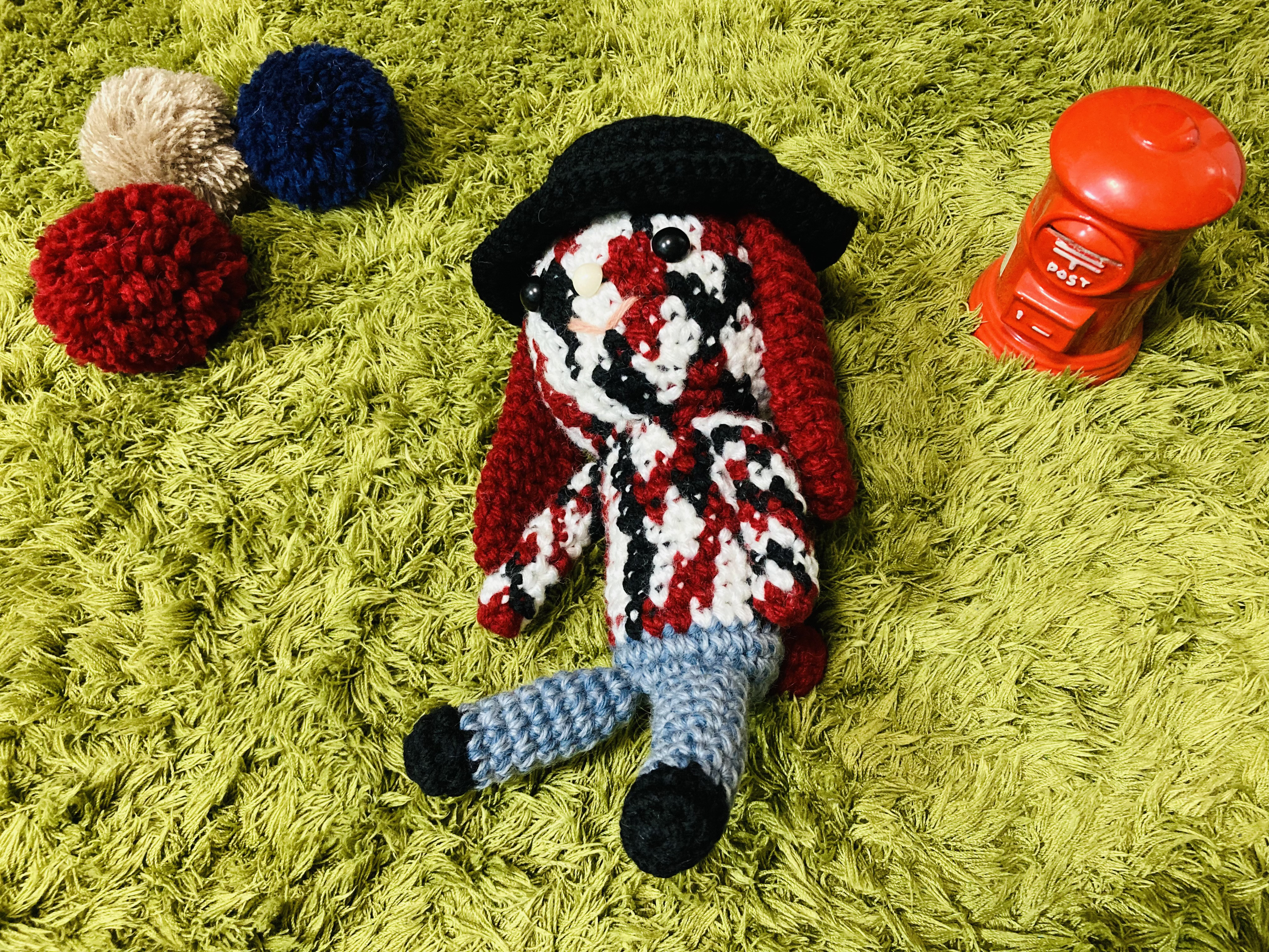 苔田かえる作‼️錦鯉模様のたれ耳うさぎのあみぐるみ