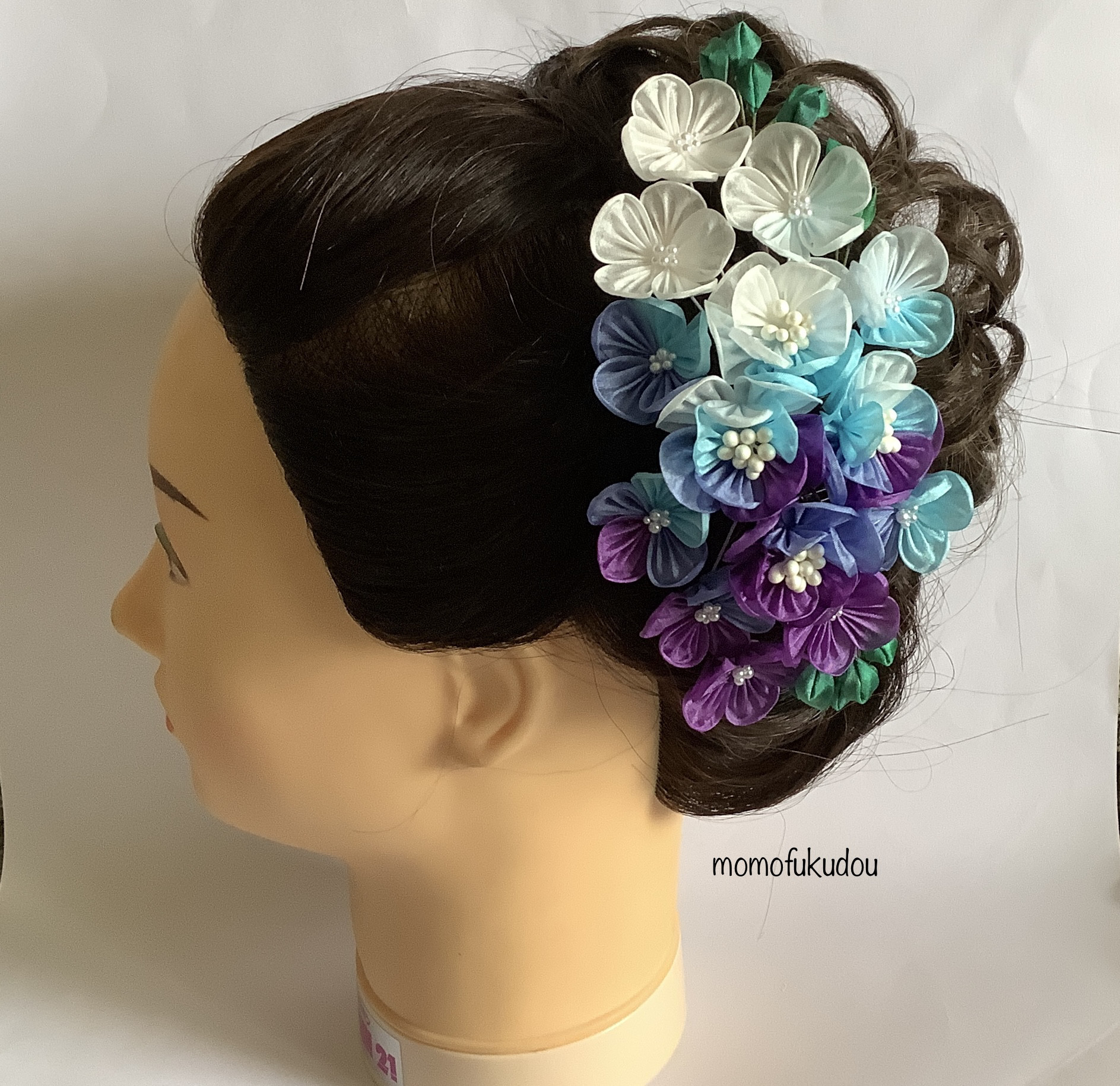 成人式  卒業式　つまみ細工の髪飾り