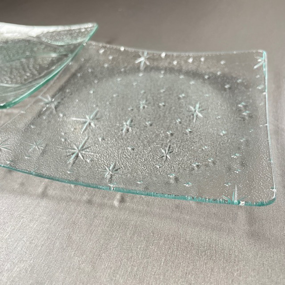 角皿　　32種の２ミリガラス昭和型板ガラスにて作成します。　想い出をカタチに！　 3枚目の画像