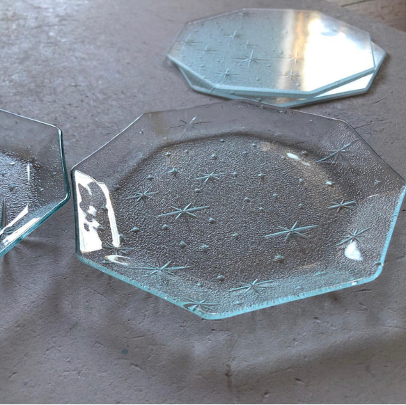 八角皿（中）　　32種の２ミリガラス昭和型板ガラスにて作成します。　想い出をカタチに！　 3枚目の画像