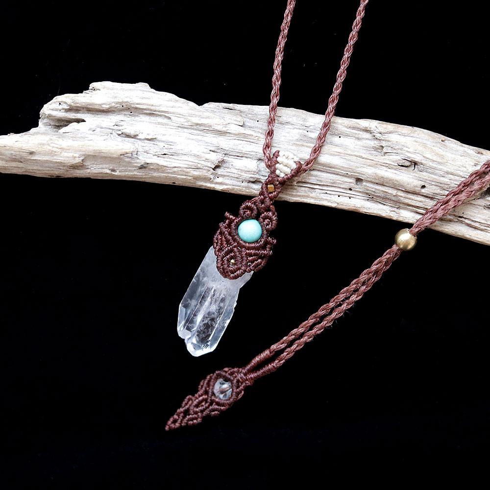 クリスタルポイントとターコイズマクラメネックレスmac335天然石エスニックアジアンエキゾチックなアクセサリー