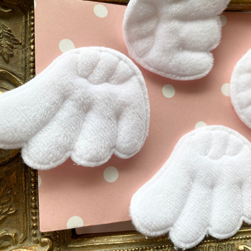 新作【4個1セット】天使の羽ふわふわクッションパーツ♡小物や