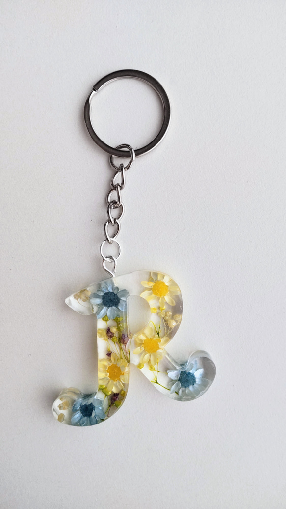 レジンイニシャルキーホルダー glas shell star レジンイニシャルキーホルダー キーホルダー yu