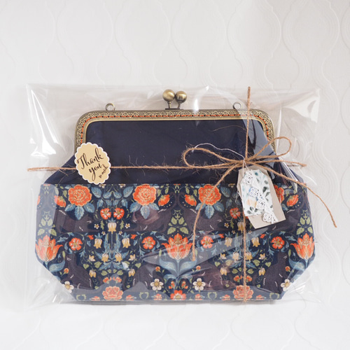 北欧柄サークル模様ホワイトの帆布がま口バッグ/がま口