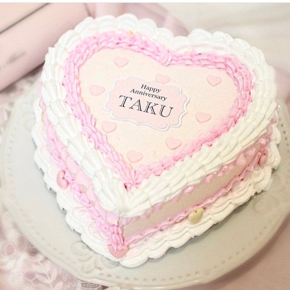 【プレートの色・文字自由】フェイク センイルケーキ　/ ハート　ピンク　誕生日　バースデー　デコレーション　ケーキ 5枚目の画像