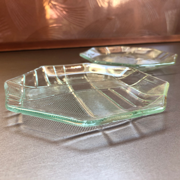 八角皿（中）　　22種の4ミリガラス昭和型板ガラスにて作成します。　想い出をカタチに！　 3枚目の画像