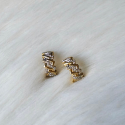 幾何俐落角型閃耀時代 /金 古董珠寶耳針飾品耳環 earrings Dangl 第2張的照片