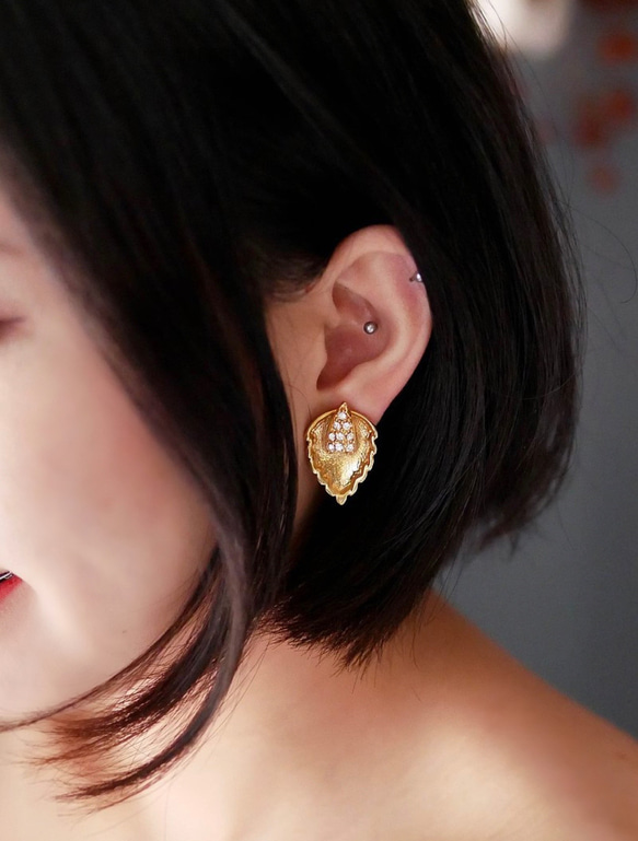 春季浪漫戀愛落葉古蕫珠寶耳針式飾品 耳環 piercing earrings 第7張的照片