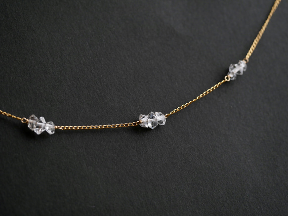 14KGF  Oil-in-quartz Station necklace 第2張的照片