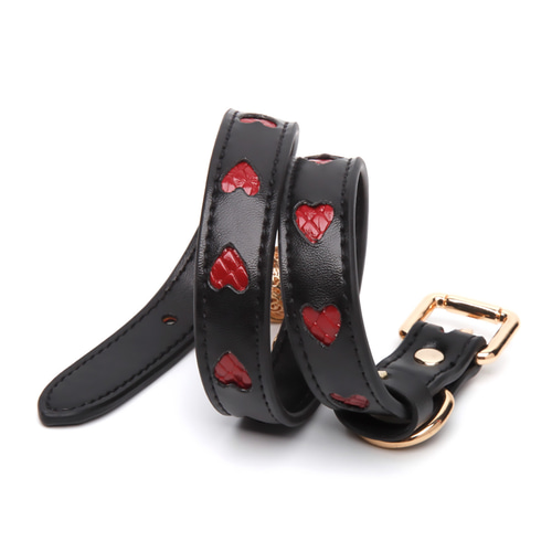 ハート型にくり抜かれた鈴付き本牛革チョーカー CHOKER 可愛い