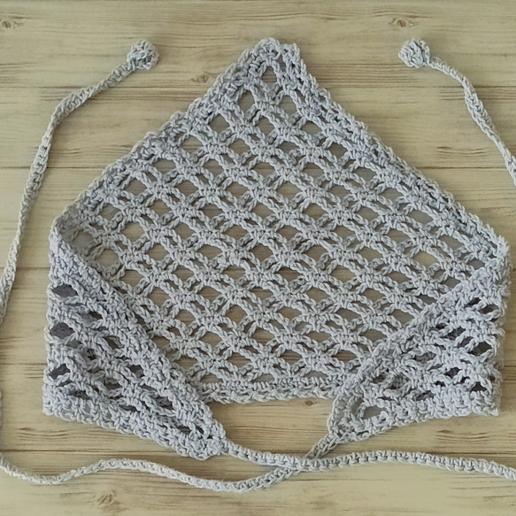 バブーシュカ　大人　スカーフ　ヘッドドレス　ヘアバンド　かぎ針編み　手編み　三角巾　バンダナ　　クロシェ　カフェ　グレー 5枚目の画像