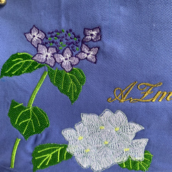 再販　庭の紫陽花刺繍のトートバッグ 5枚目の画像