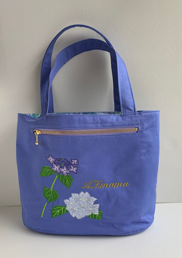 再販　庭の紫陽花刺繍のトートバッグ 2枚目の画像