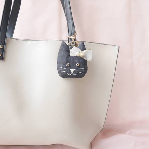 おねむ子猫ちゃんのバッグチャーム♡ストラップ♡アートドール♡ぬいぐるみ♡お花♡ バッグチャーム 猫 ぬいぐるみ たけのこ TAKENOKO プチプチど