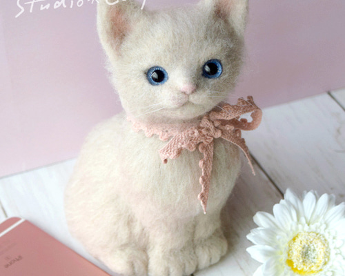 マンチカンの子猫 羊毛フェルト studio＊coup 通販 16059568｜Creema