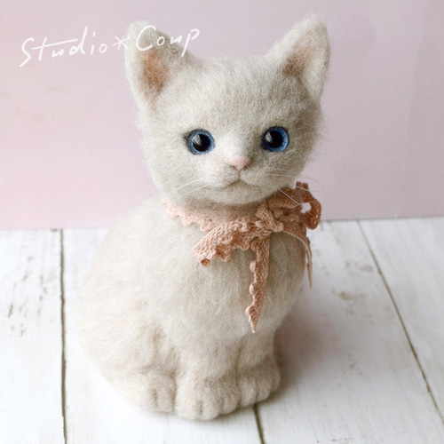 マンチカンの子猫 羊毛フェルト studio＊coup 通販 16059568｜Creema