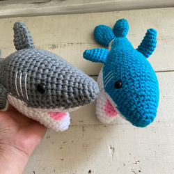 オリジナル 大きな サメ シャーク 編み 編みぐるみ 4枚目の画像