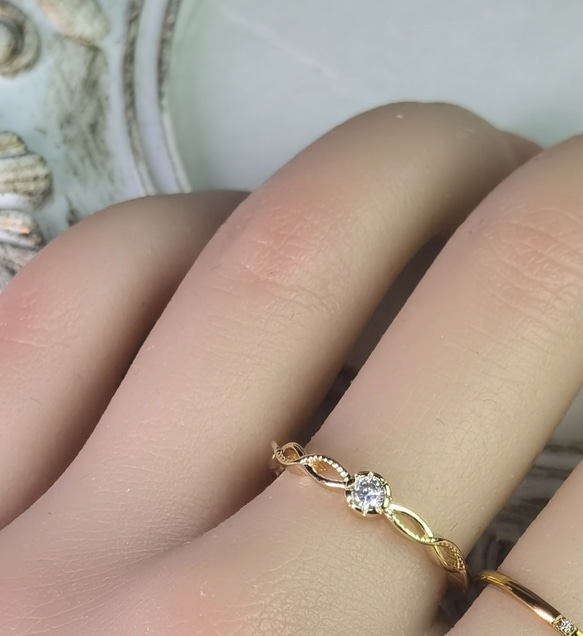 再販400ケ超！透かし細工　小さい星ダイヤ　細目　14金仕上げリング　フリーサイズ 4枚目の画像