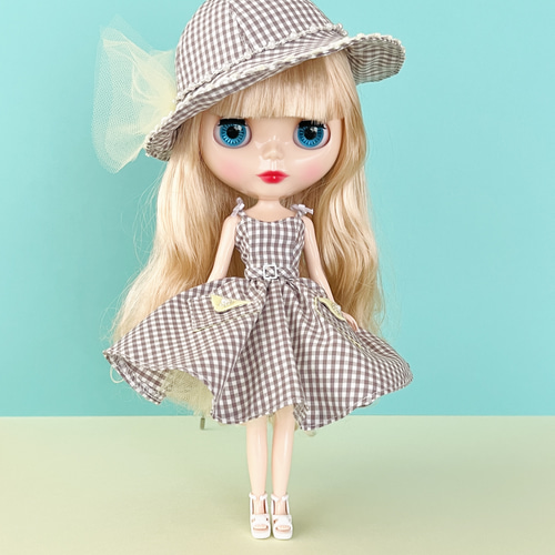 リカちゃん　ギンガムチェックワンピース　5点セット ギンガムチェック ワンピース パニエ セット リカちゃん その他