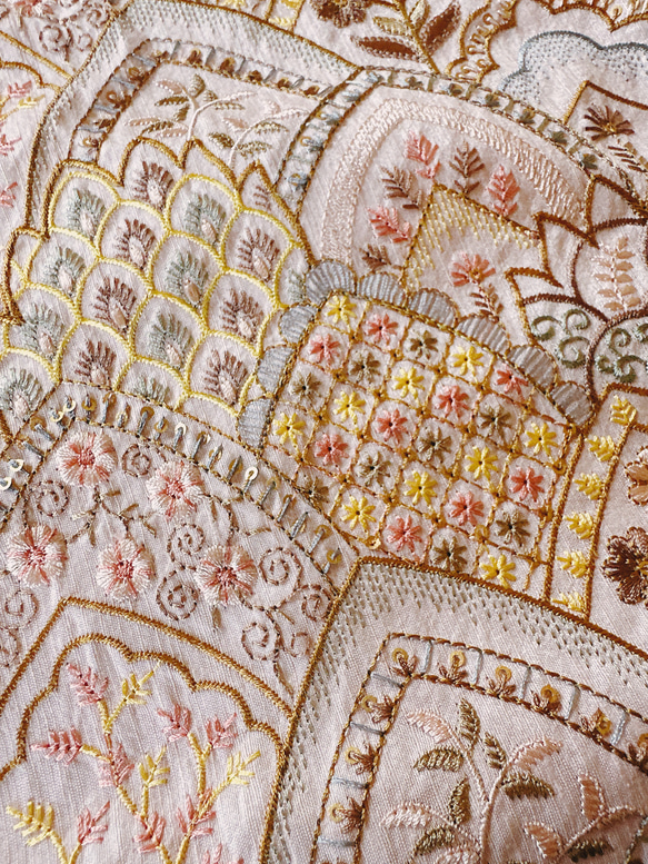 インド刺繍生地 3枚目の画像