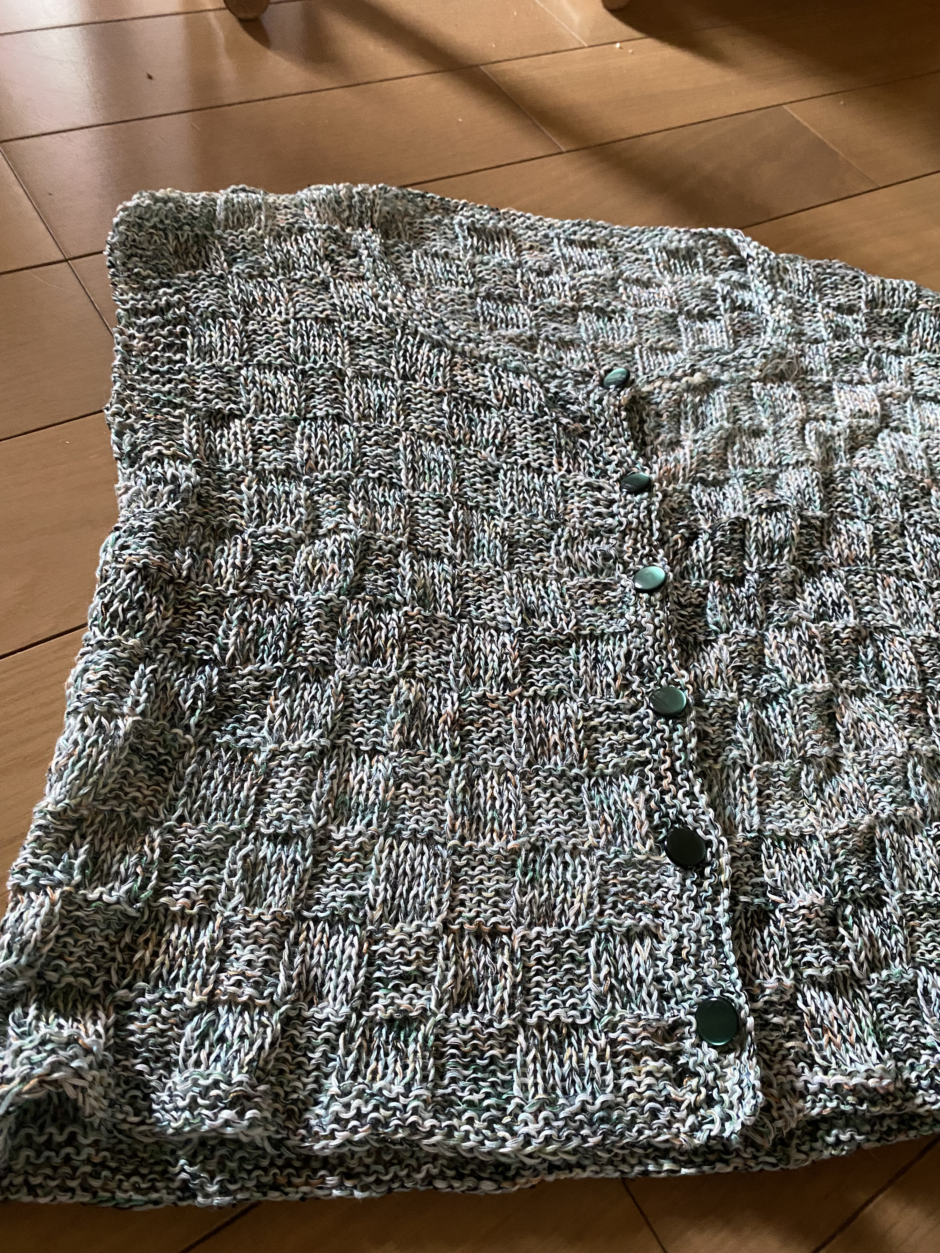 前あき夏物セーター