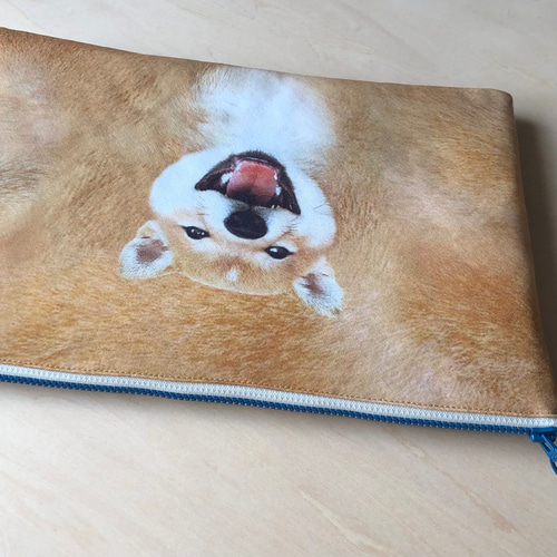 笑顔柴犬 と はにかむ柴犬 大きめポーチ バッグインバッグ iPadポーチ